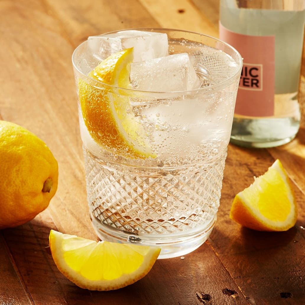 VODKA TONIC