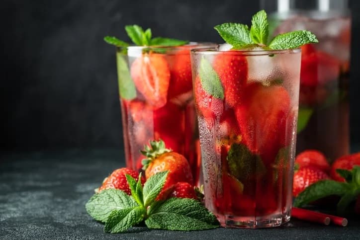 MOJITOS DE FRUTOS ROJOS